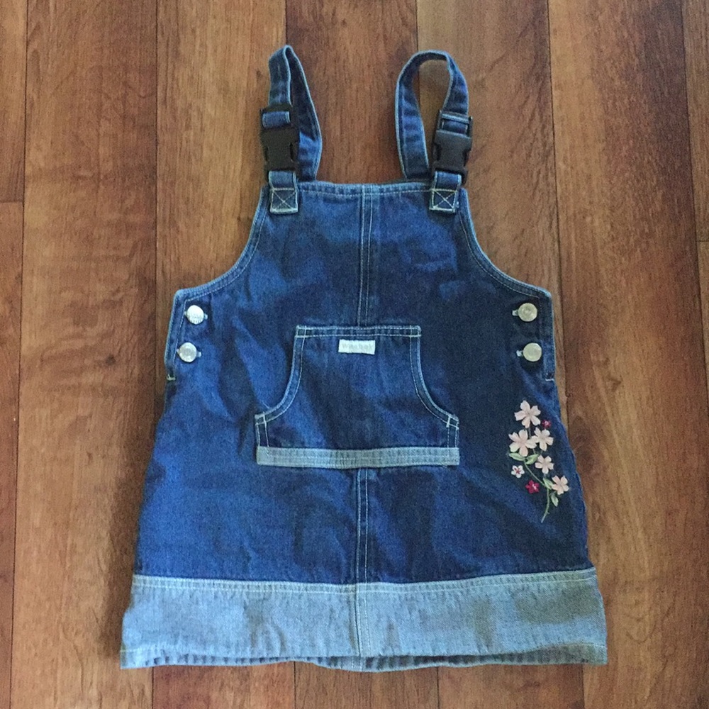 Overall dress